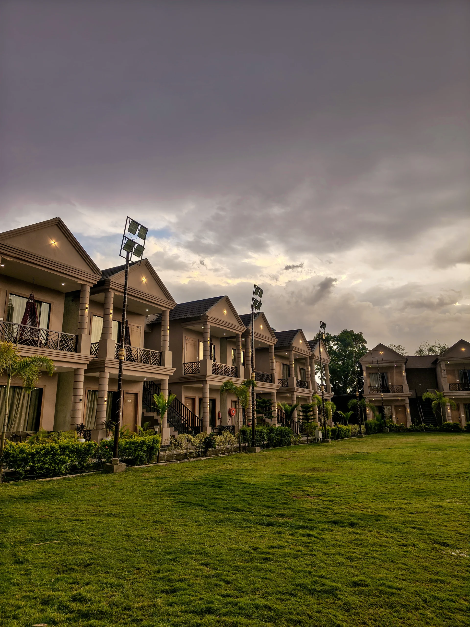 Pearl Blue Resort Bhaopal (3)