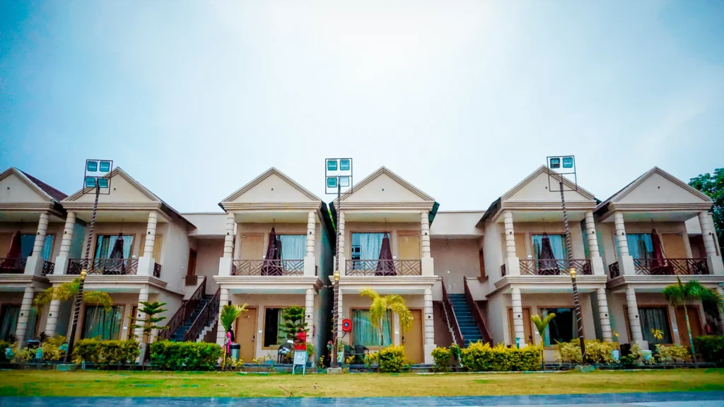 Luxury wedding stay cottages at Pearl Blue Resort Bhopal with 40 plus private units.